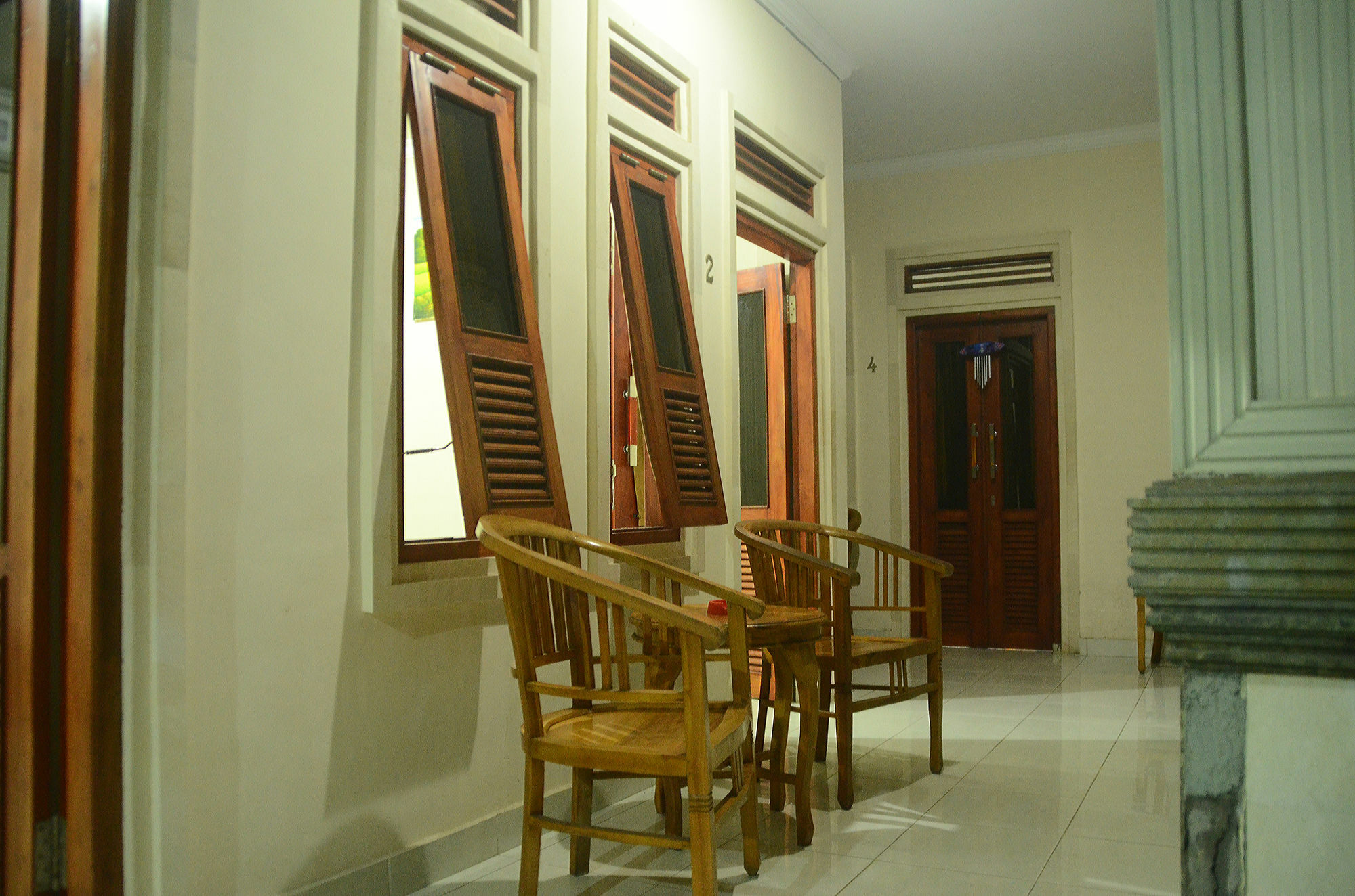 Budget Door Legian Inn Kuta Lombok Exterior foto