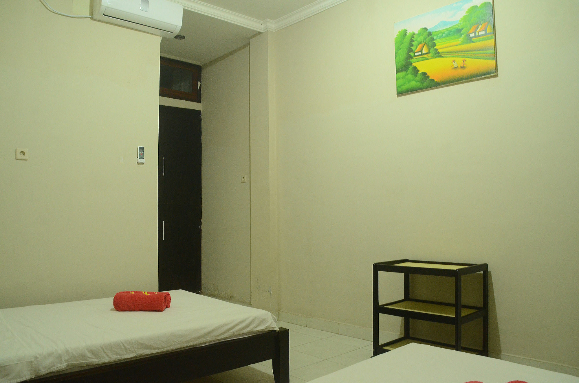 Budget Door Legian Inn Kuta Lombok Exterior foto